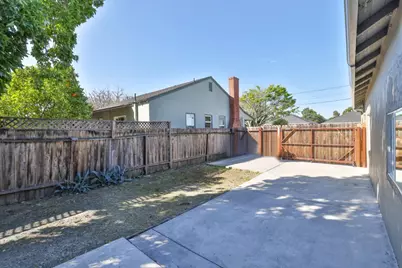 494 Clifton Ave, San Jose, CA 95128 - Photo 19