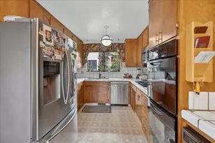 290 Joes Ln, Hollister, CA 95023 - Photo 9