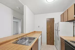 139 Piccadilly Pl H, San Bruno, CA 94066 - Photo 9