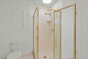 12095 Brookglen Dr, Saratoga, CA 95070 - Photo 37