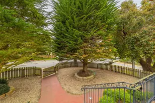 990 Sinex Ave, Pacific Grove, CA 93950 - Photo 9