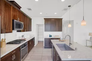 218 William Manly St 6, San Jose, CA 95136 - Photo 9