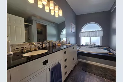 17105 Wilson, Royal Oaks, CA 95076 - Photo 9