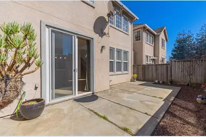 980 Longfellow Dr, Salinas, CA 93906 - Photo 9