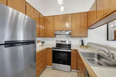 452 Coyote Creek Cir, San Jose, CA 95116 - Photo 5