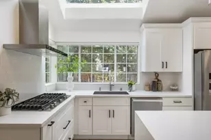 2064 Rialto Ct, Mountain View, CA 94043 - Photo 11