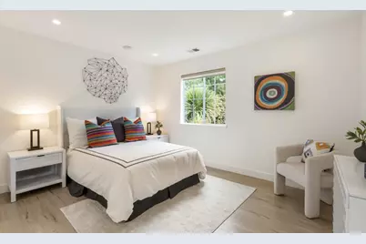 2064 Rialto Ct, Mountain View, CA 94043 - Photo 19