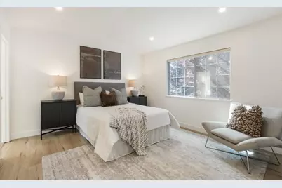 2064 Rialto Ct, Mountain View, CA 94043 - Photo 13