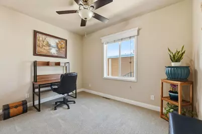 393 Chateau La Salle Dr 393, San Jose, CA 95111 - Photo 11