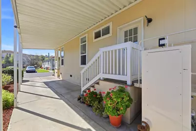 393 Chateau La Salle Dr 393, San Jose, CA 95111 - Photo 19