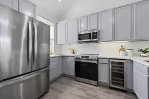 903 Sunrose Ter 310, Sunnyvale, CA 94086 - Photo 9