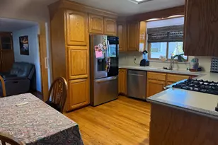 551 Chestnut Ave, Milpitas, CA 95035 - Photo 1