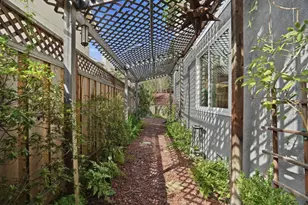 3611 Groesbeck Hill Dr, San Jose, CA 95148 - Photo 57