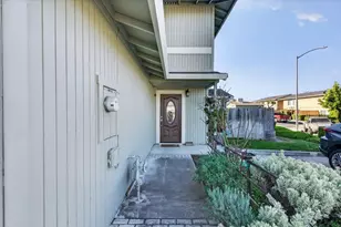 1459 Squire Ct, Hollister, CA 95023 - Photo 3