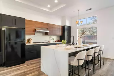 31500 Silvertide Dr, Union City, CA 94587 - Photo 17