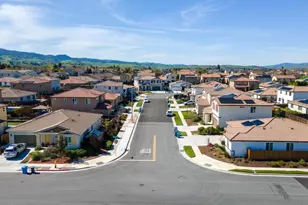 1880 Violet Dr, Hollister, CA 95023 - Photo 55