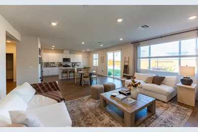 1880 Violet Dr, Hollister, CA 95023 - Photo 13