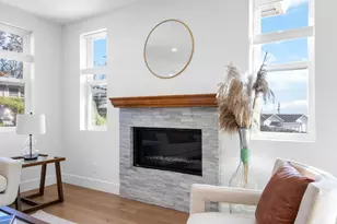 634 Coronado St, El Granada, CA 94018 - Photo 11