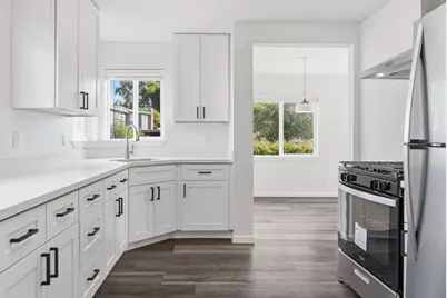 7876 Bancroft Ave, Oakland, CA 94605 - Photo 11