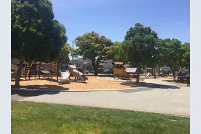 818 W Grant Pl, San Mateo, CA 94402 - Photo 31