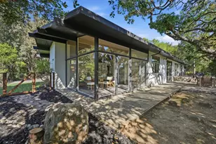 2930 Alexis Dr, Palo Alto, CA 94304 - Photo 15