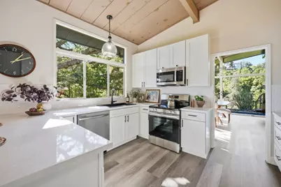 2930 Alexis Dr, Palo Alto, CA 94304 - Photo 19