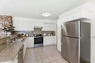 1711 Blossom Hill Rd, San Jose, CA 95124 - Photo 11