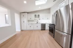 27723 Foxlane Dr, Canyon Country, CA 91351 - Photo 5