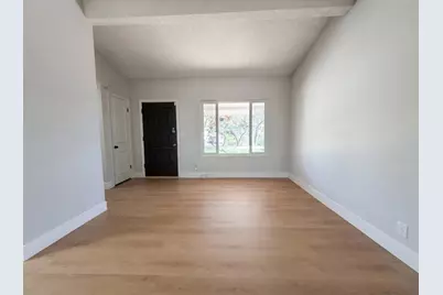 27723 Foxlane Dr, Canyon Country, CA 91351 - Photo 7
