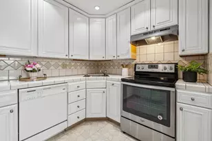 1061 Beach Park Blvd 307, Foster City, CA 94404 - Photo 31