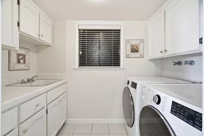 911 Matts Ct, Los Altos, CA 94024 - Photo 39