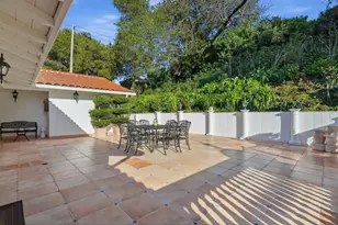 911 Matts Ct, Los Altos, CA 94024 - Photo 5