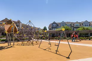 346 Circuit Wy, Mountain View, CA 94043 - Photo 45