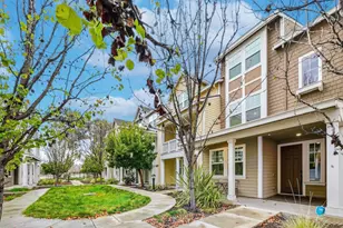 346 Circuit Wy, Mountain View, CA 94043 - Photo 5