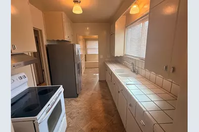 19 West St, Salinas, CA 93901 - Photo 7