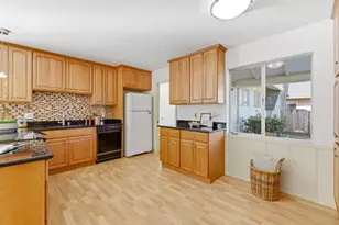 6852 Rainbow Dr, San Jose, CA 95129 - Photo 9