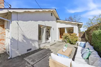 6852 Rainbow Dr, San Jose, CA 95129 - Photo 39