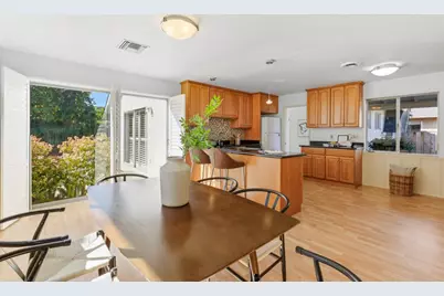 6852 Rainbow Dr, San Jose, CA 95129 - Photo 17