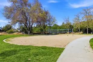 6852 Rainbow Dr, San Jose, CA 95129 - Photo 57