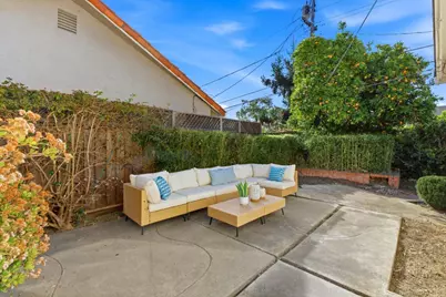 6852 Rainbow Dr, San Jose, CA 95129 - Photo 37