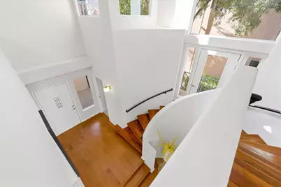 819 Lakeshore Dr, Redwood City, CA 94065 - Photo 23