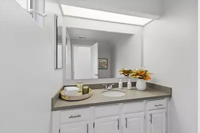 819 Lakeshore Dr, Redwood City, CA 94065 - Photo 47