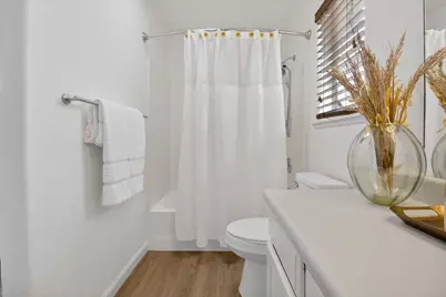 821 Feather Ct, Hollister, CA 95023 - Photo 9