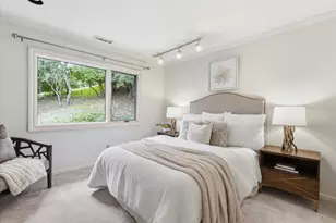 25564 Fernhill Dr, Los Altos Hills, CA 94024 - Photo 33