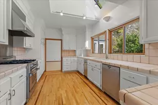 206 Ravenswood Ct, Santa Cruz, CA 95060 - Photo 27