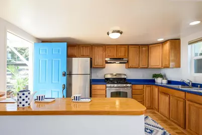 12 Cranfield Ave, San Carlos, CA 94070 - Photo 33