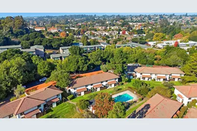 205 Del Valle Cir, El Sobrante, CA 94803 - Photo 31