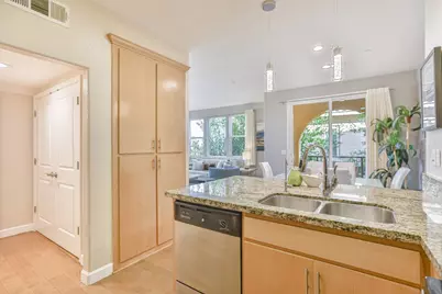 958 E Duane Ave 200, Sunnyvale, CA 94085 - Photo 17