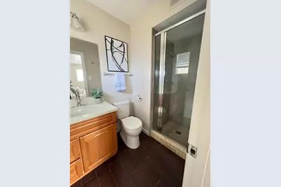 3001 Los Prados St 104, San Mateo, CA 94403 - Photo 11