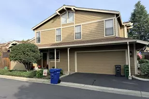 135 Redding Rd A, Campbell, CA 95008 - Photo 1